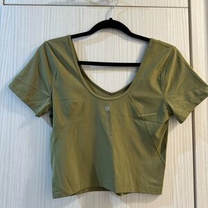 Lululemon align tee. Army green colour. Size 8